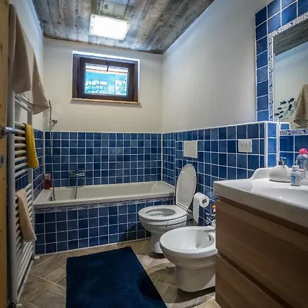 Casa Con Giardino In Valmalenco شاليه Torre di Santa Maria